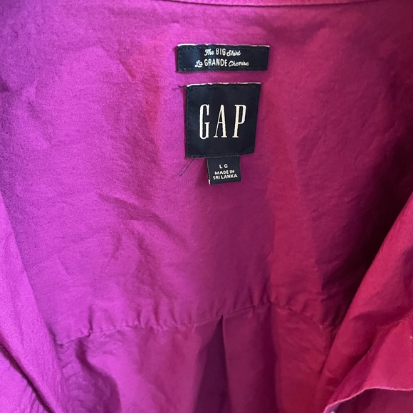 Gap “Big Shirt” in magenta. - Picture 2 of 2